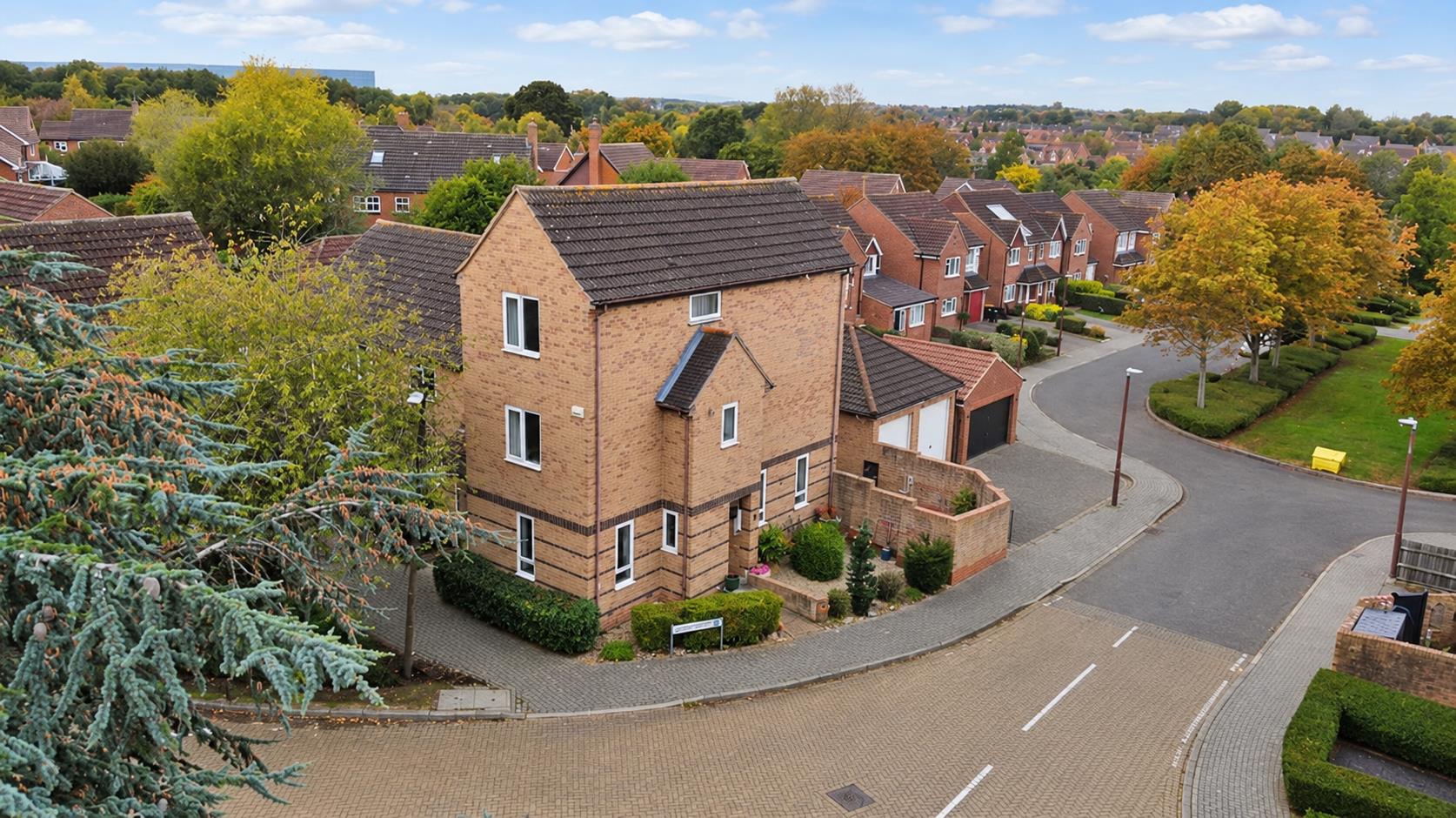 3 bed property in Dodman Green, Milton Keynes